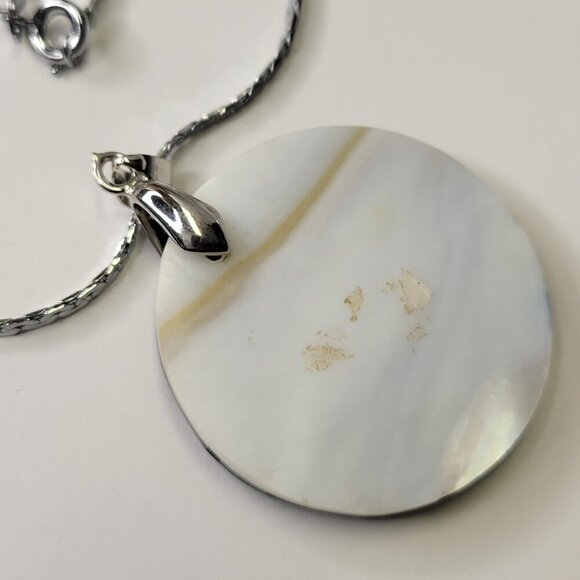 Genuine Abalone Shell Pendant Necklace Round Abalone Pendant Short Necklace - Picture 8 of 9